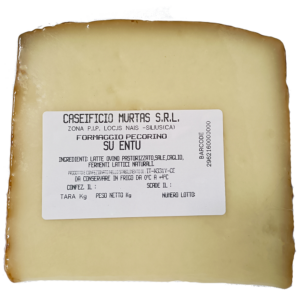Formaggio di pecora canestrato sardo